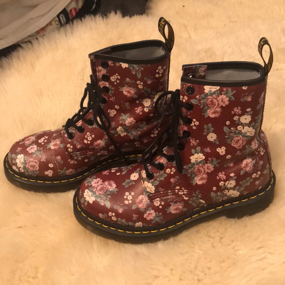 Floral Dr. Martens size 6